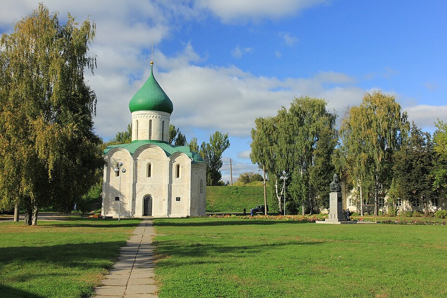 Спасо-Преображенский собор на Красной площади Переславля-Залесского